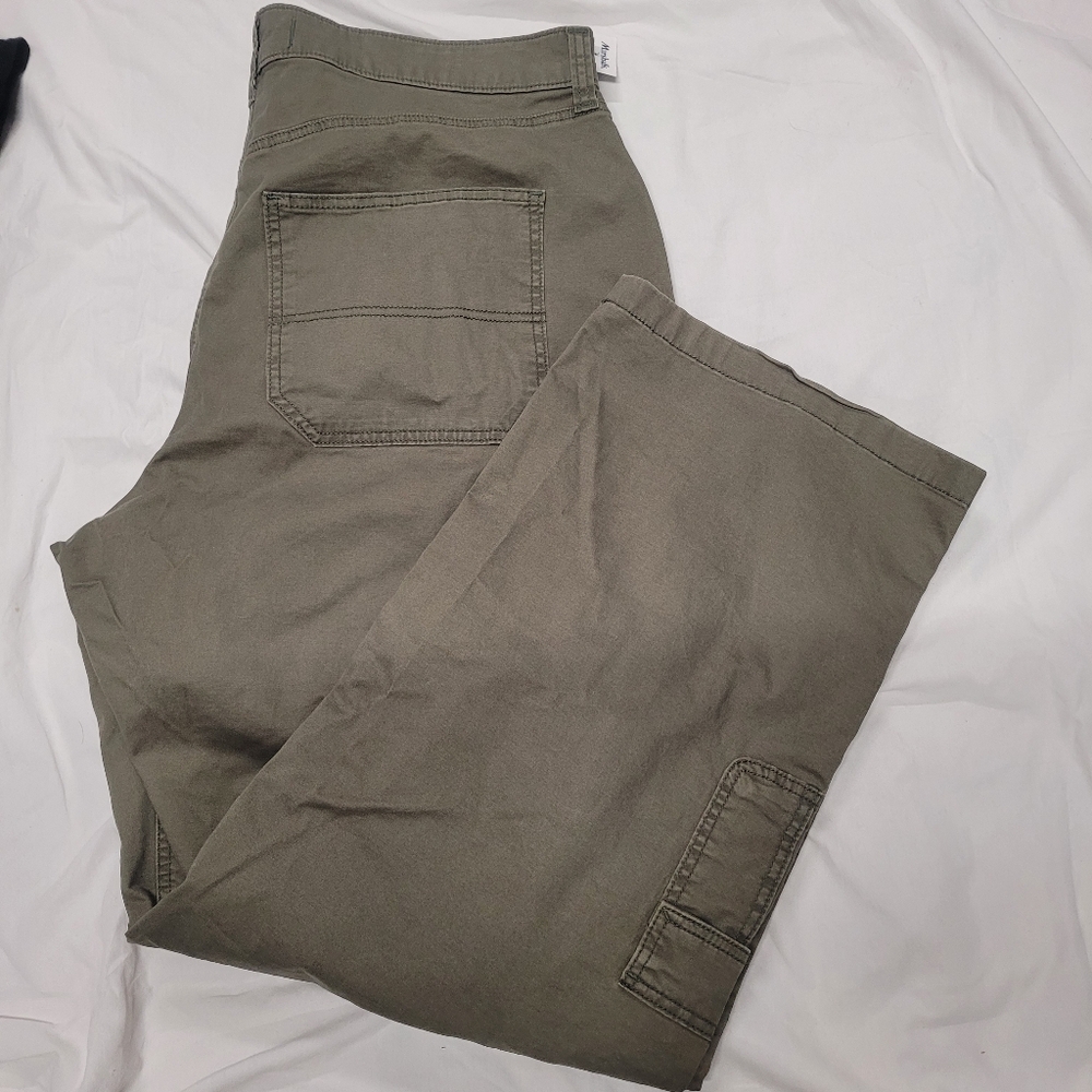 Hollister Olive Ultra High Rise Baggy Cargo Pants Size 18L. Marshall's tag.